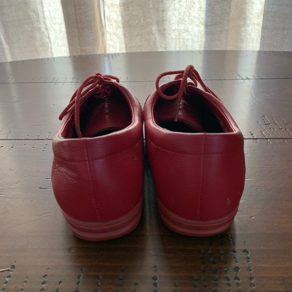 Red Easy Spirit Anti-gravity Lace Up Oxford - Picture 3 of 6